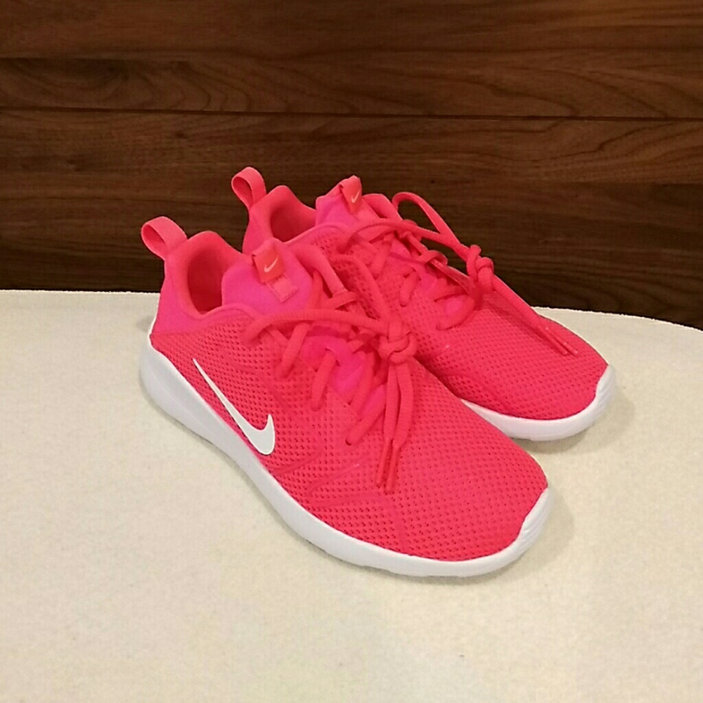 New Nike Kaishi 2.0 td pink white athletic shoes